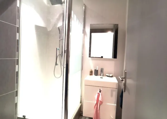 Cozy Deux Pieces, Terrasse, En Centre Valence (Drome)